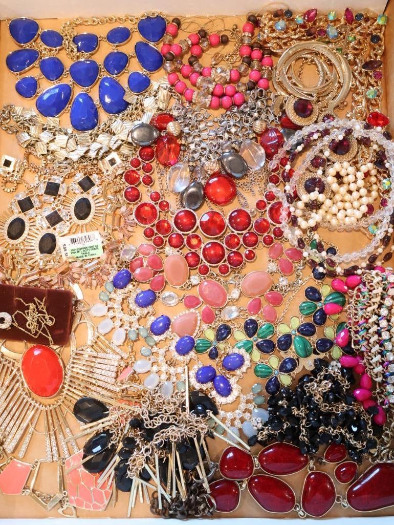 Collection of ladies costume jewelry (1 of 6)