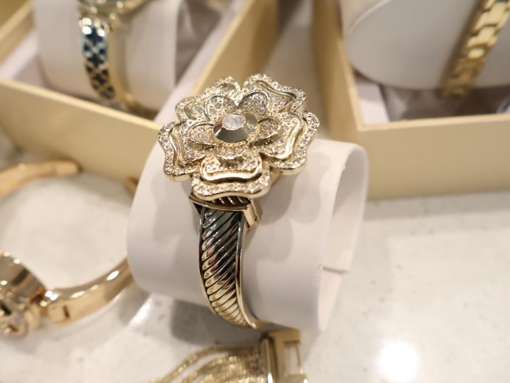 Collection women's fashion Charter Club watches - 5