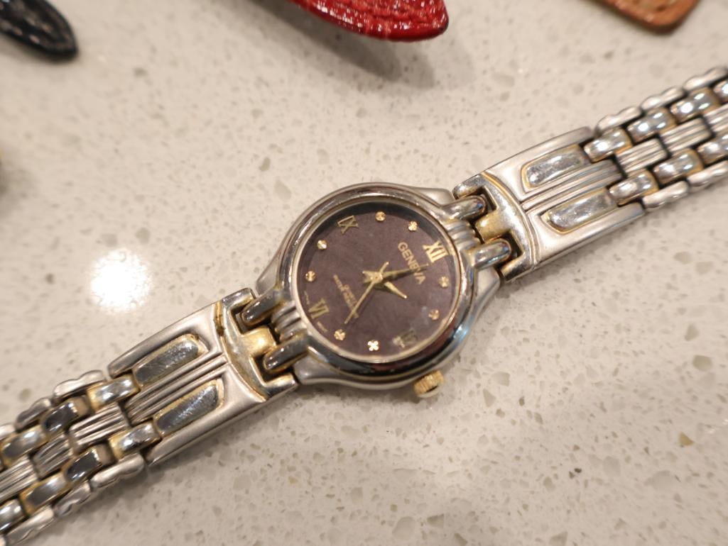 An eclectic collection of 12 assorted wristwatches - 2