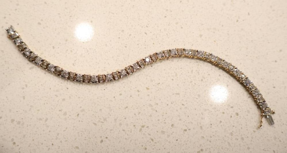 10k Gold 5 Cttw Diamond 7.5" Tennis Bracelet - 2