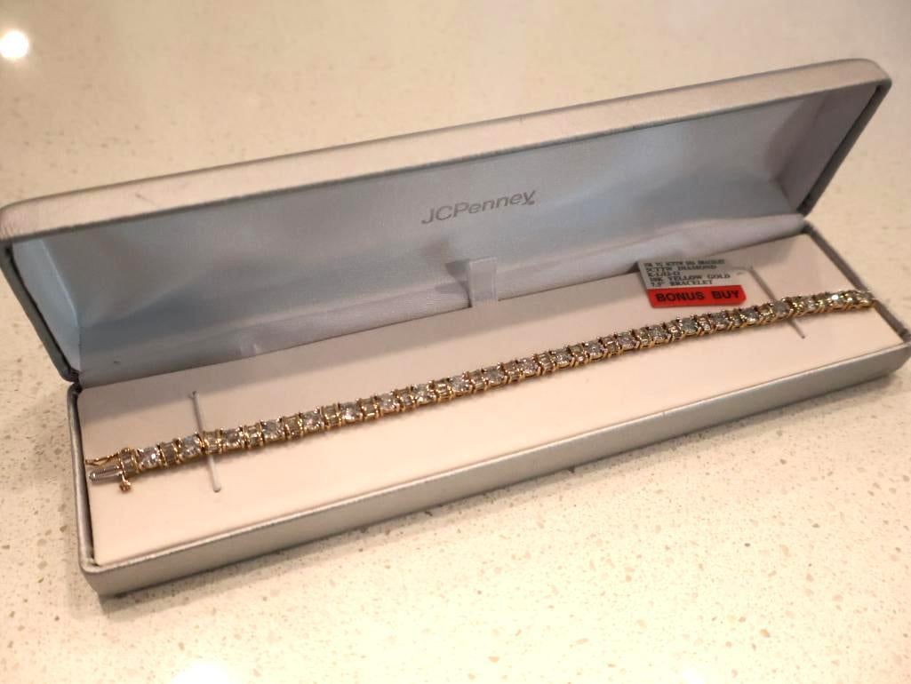 10k Gold 5 Cttw Diamond 7.5" Tennis Bracelet - 8