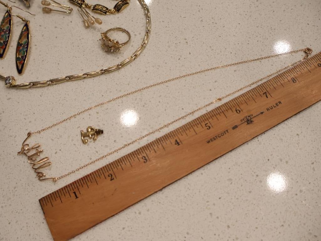 Assorted vintage jewelry - 7