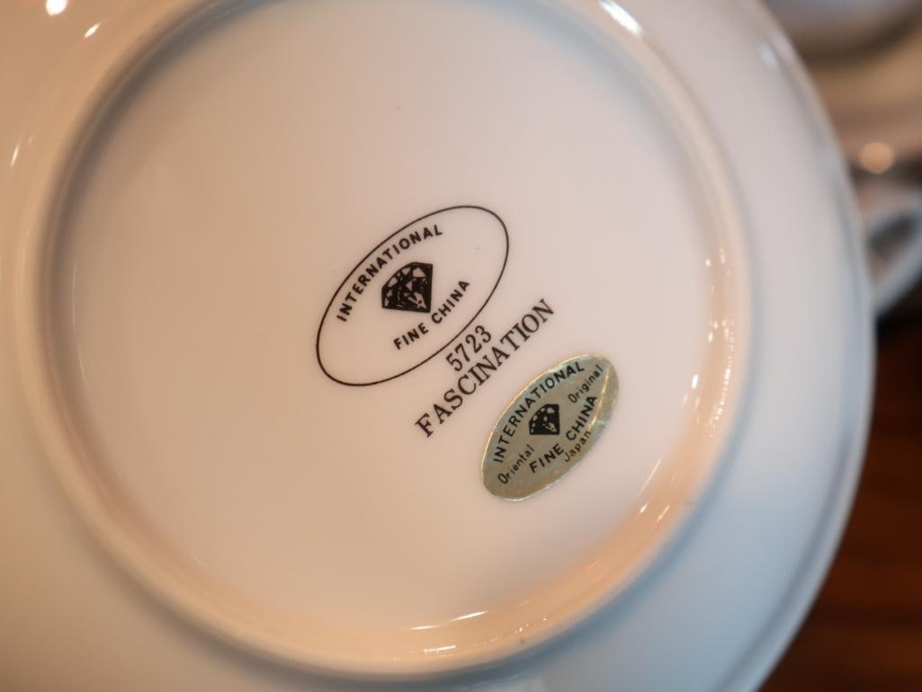 International Fine China Set - 7