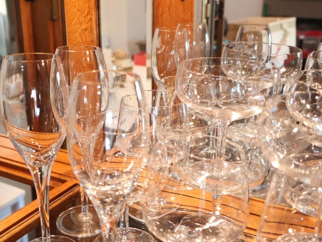 Collection of vintage crystal and etched glass stemware - 5