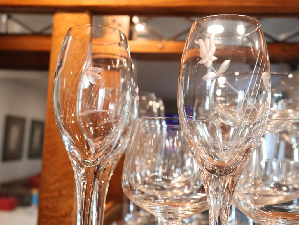 Collection of vintage crystal and etched glass stemware - 7