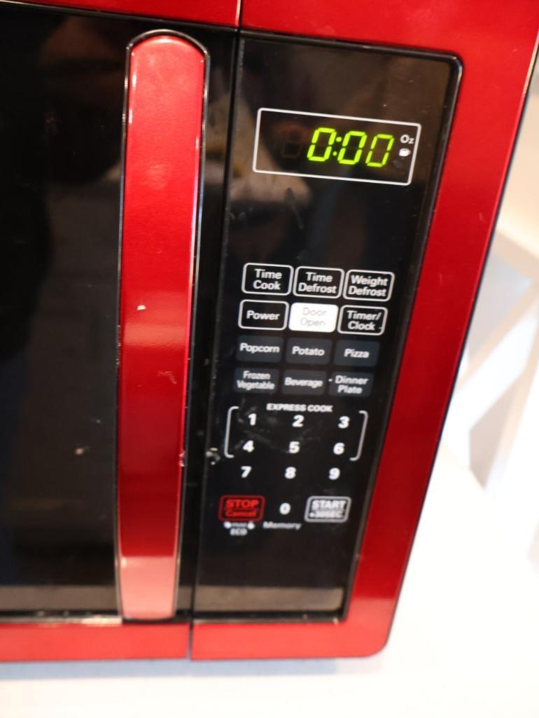 Farberware Red Microwave - 3