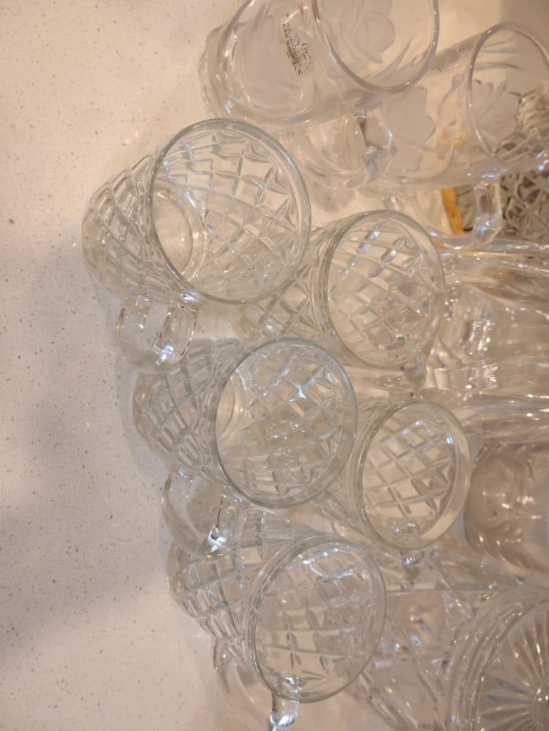 Collection of high-quality Japanese Sasaki Crystal barware and serveware - 5