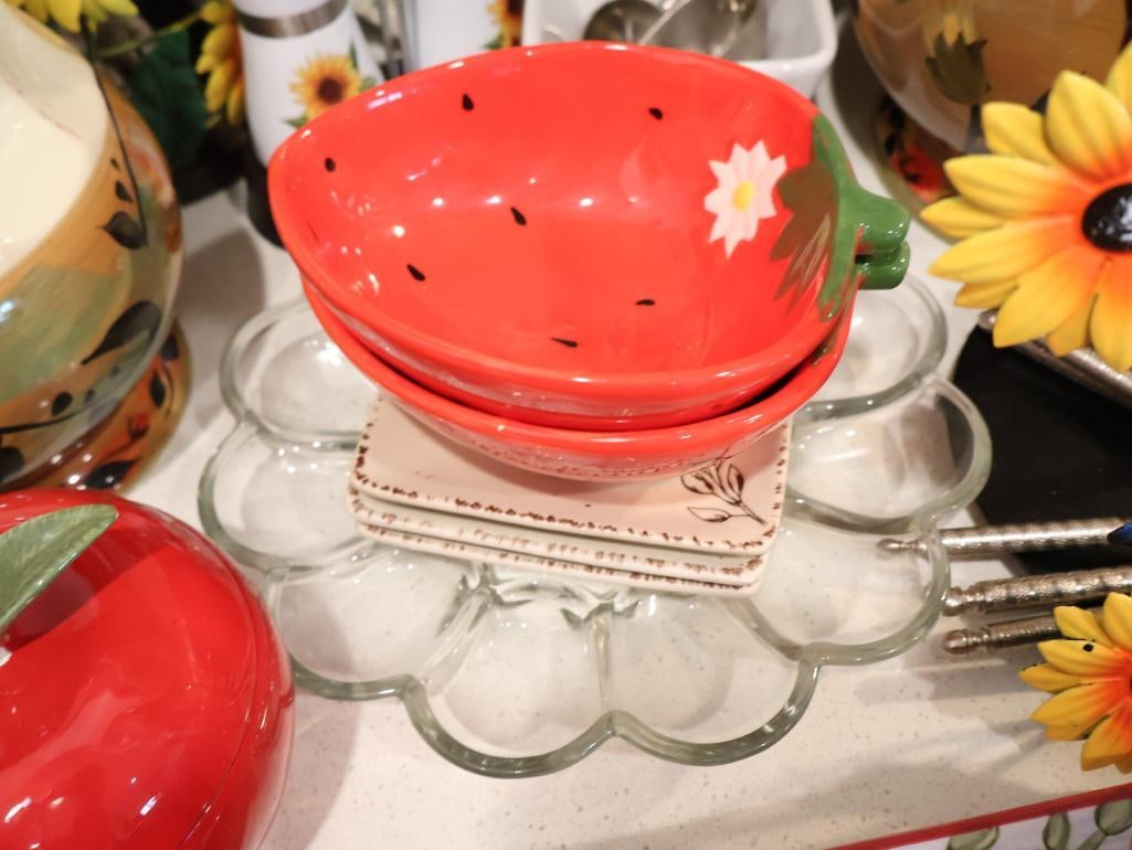 Collection of vintage and contemporary cottagecore kitchenware - 11