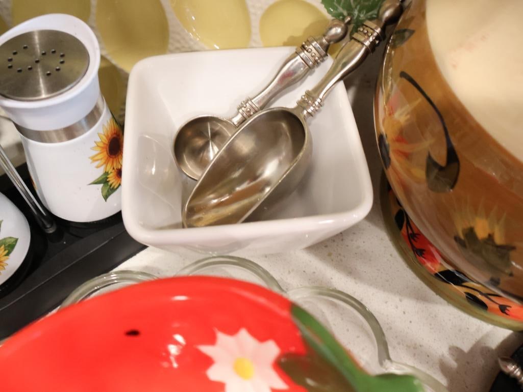 Collection of vintage and contemporary cottagecore kitchenware - 19