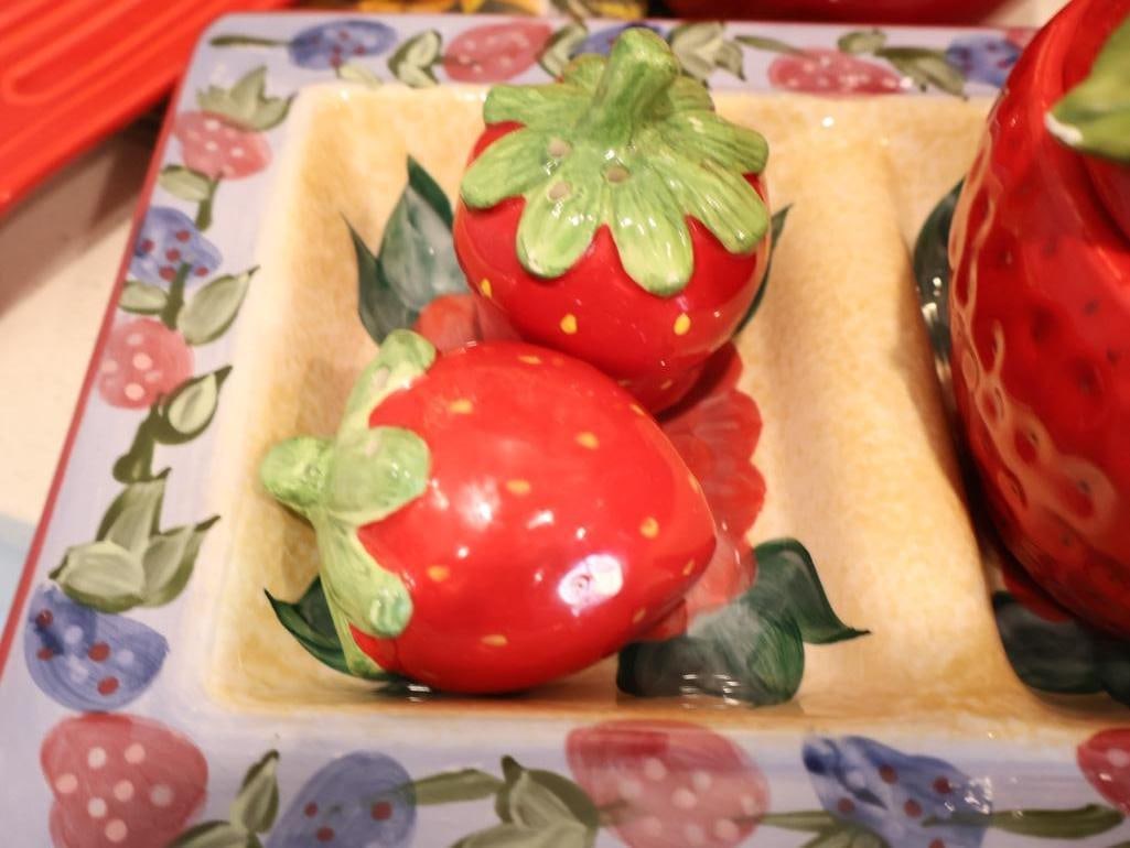 Collection of vintage and contemporary cottagecore kitchenware - 7