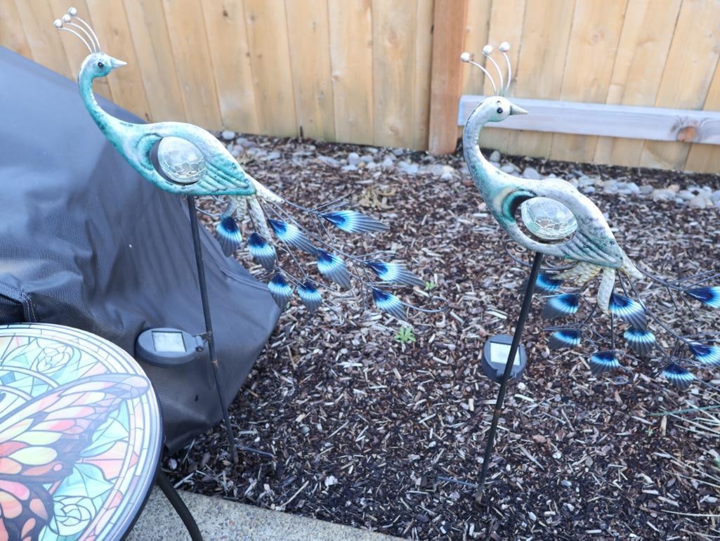 Char-Broil Classic 2-Burner Gas Grill, and garden decor - 7