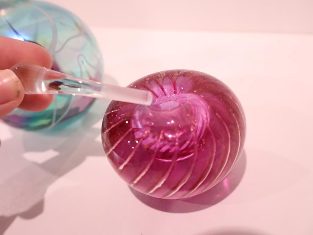 Two vibrant hand-blown studio art glass perfume bottles - 3