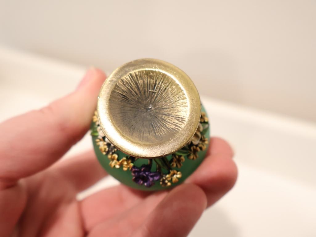 Six Lovely Decorative refillable perfume bottles - 17