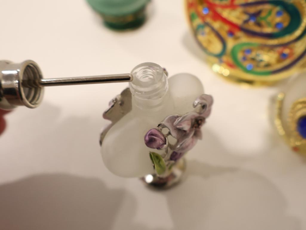 Six Lovely Decorative refillable perfume bottles - 7