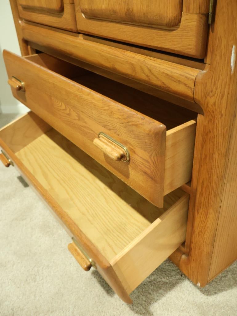 Vintage solid oak armoire - 9