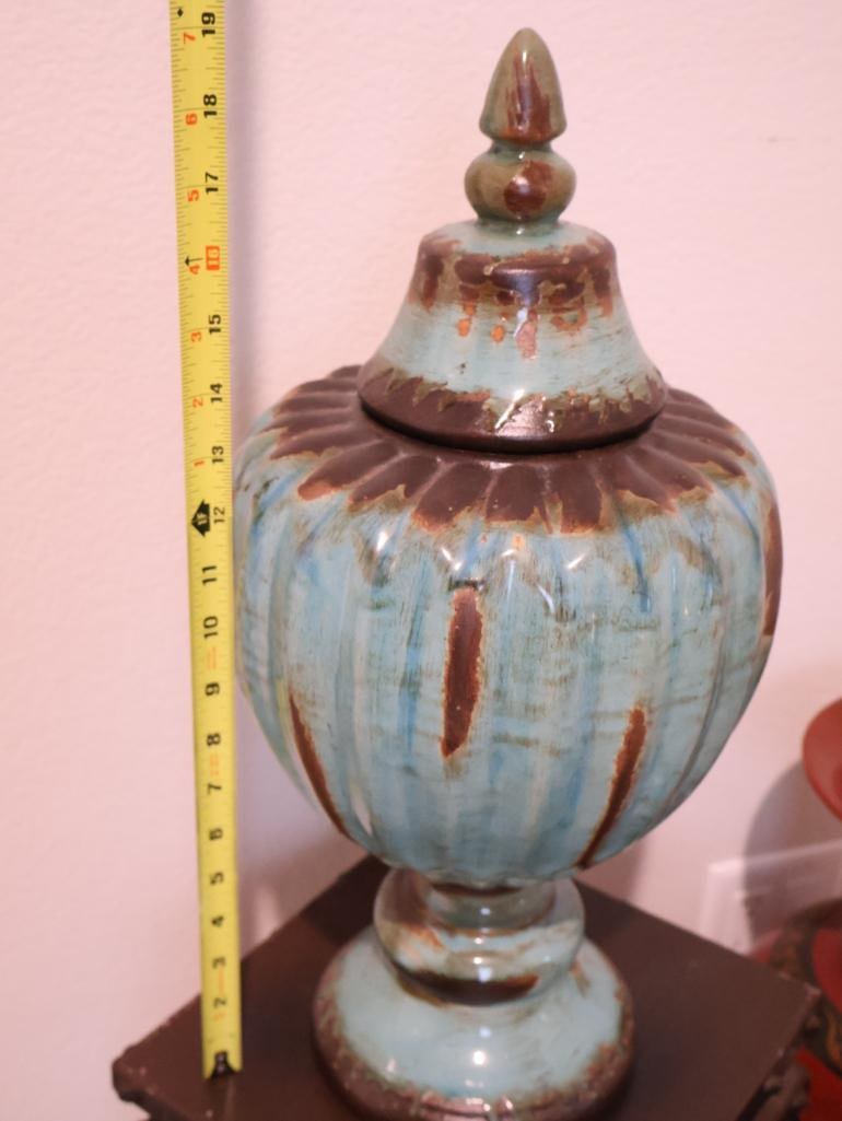 Three decorative ceramic vases and a wrought iron pedestal stand - 4