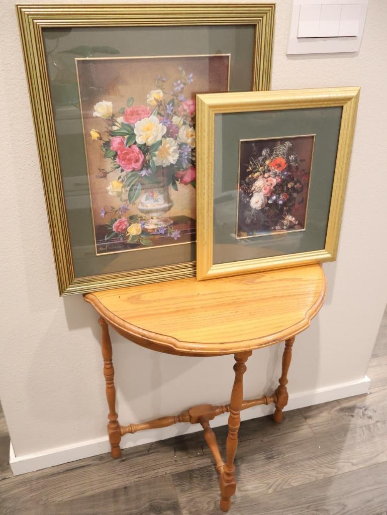 Vintage-style console table and two framed prints (1 of 10)