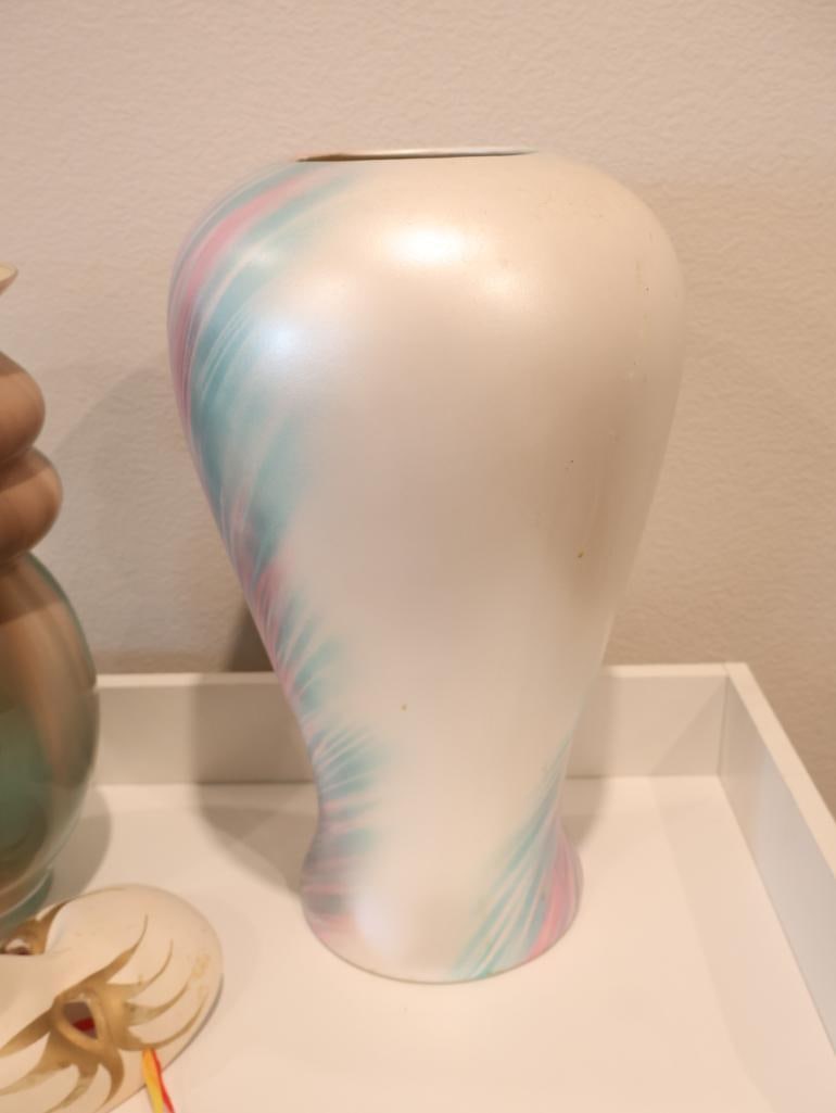 Three decorative items - 4