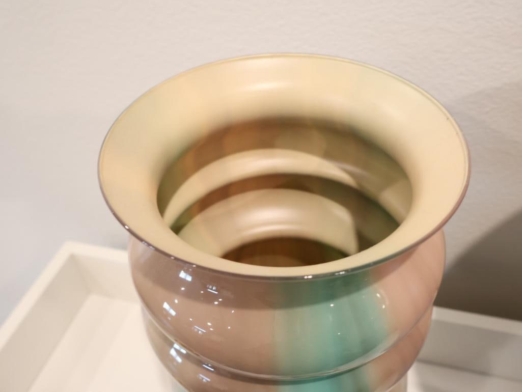 Three decorative items - 8