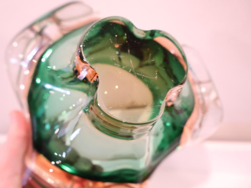 Collection of five mid-century art glass ashtrays and decorative bowls - 9