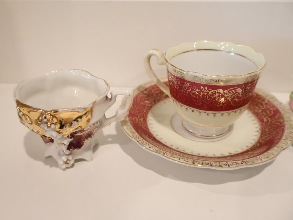 Collection of vintage teacups - 14