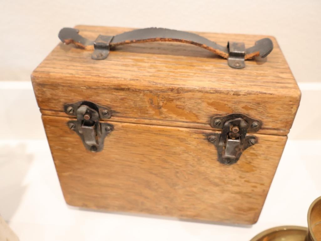 Eclectic mix of vintage and contemporary decorative items - 10