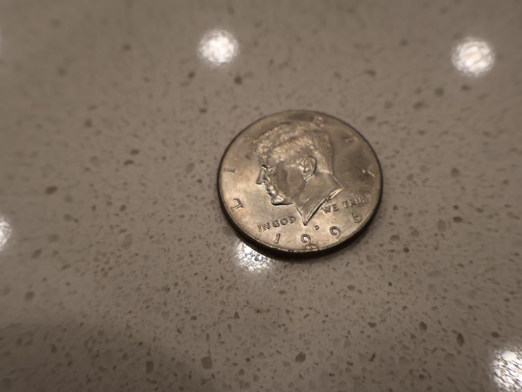 Diverse collection of mid-to-late 20th-century and modern American coinage - 8