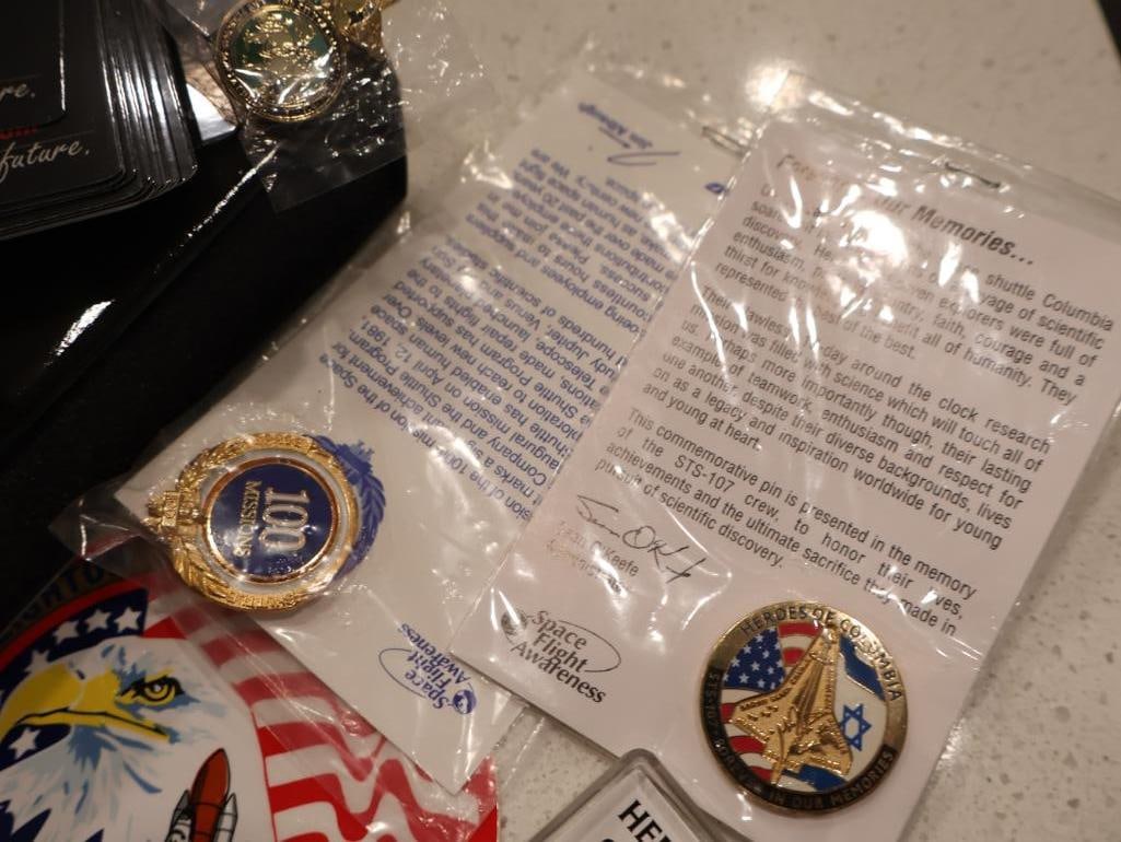 Extensive collection of aerospace and space exploration memorabilia - 12