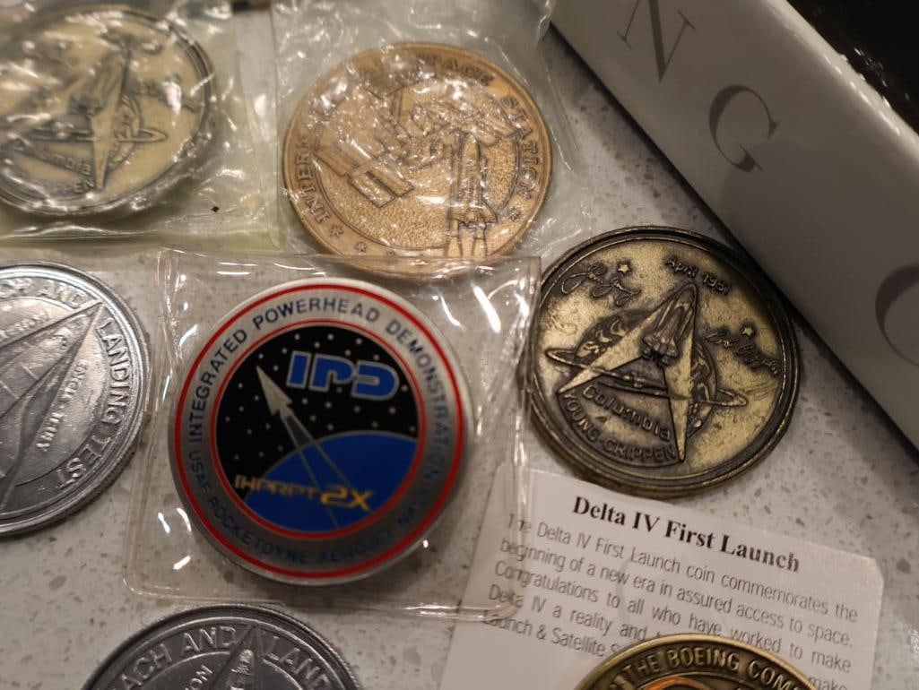 Extensive collection of aerospace and space exploration memorabilia - 6