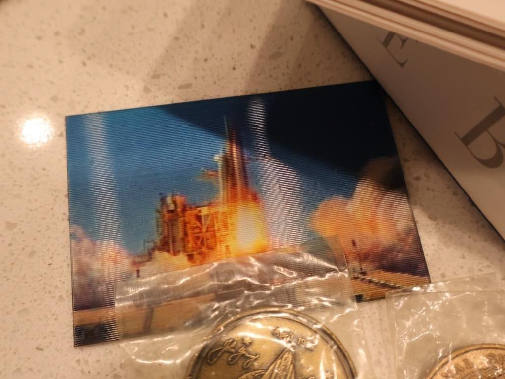 Extensive collection of aerospace and space exploration memorabilia - 8