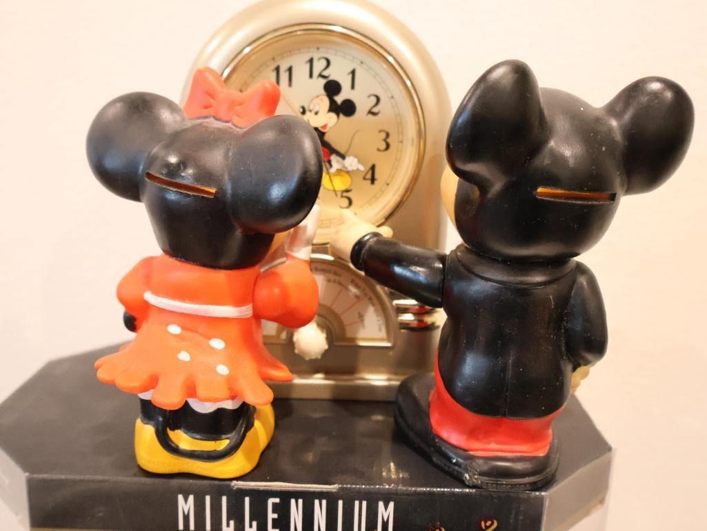Extensive collection of vintage Mickey and Minnie Mouse collectibles - 10