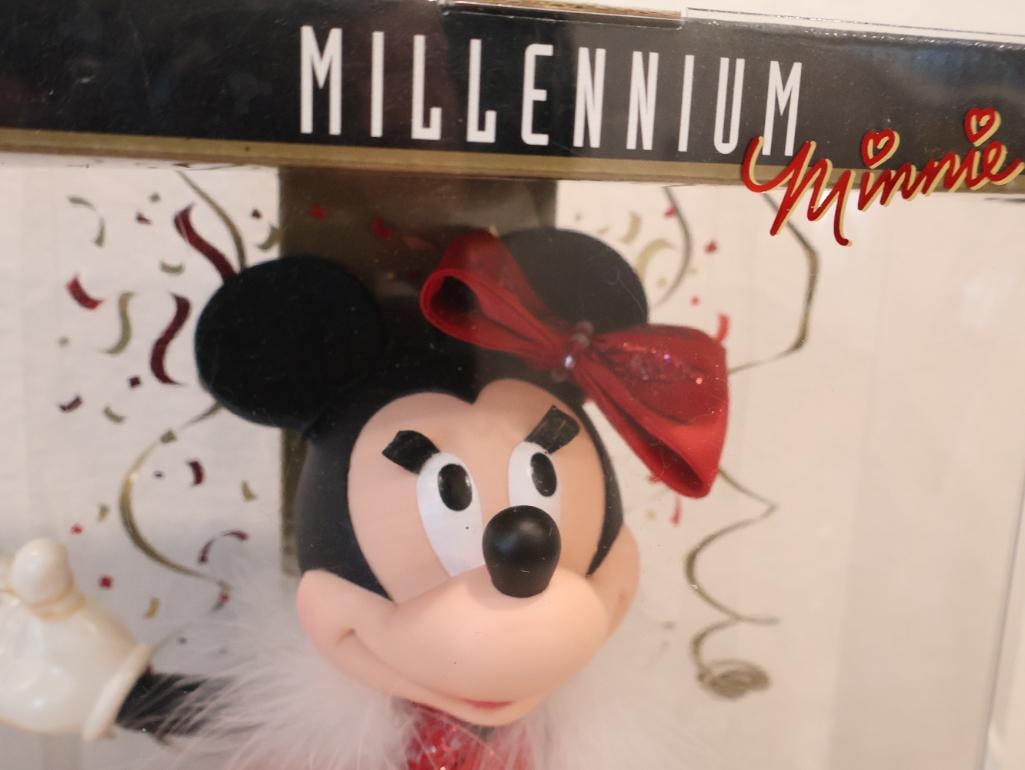 Extensive collection of vintage Mickey and Minnie Mouse collectibles - 14