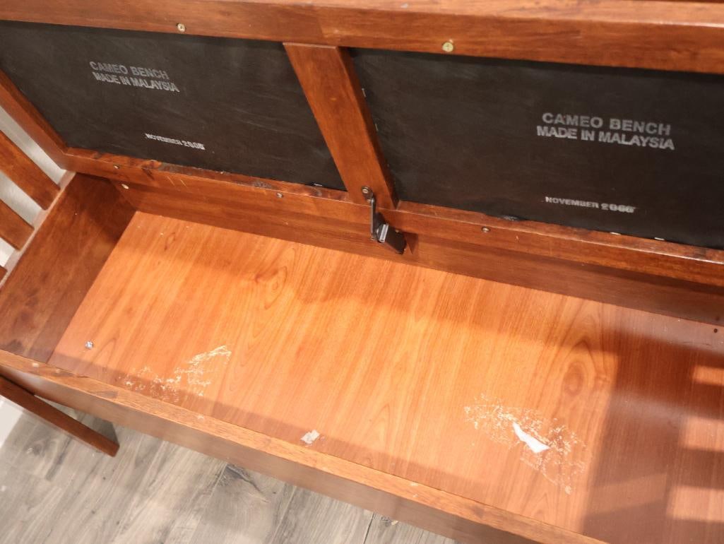 Entryway storage bench - 3