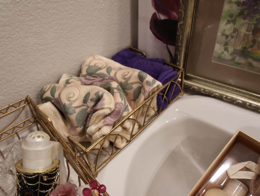 Bathroom Essentials Including Bathroom Decor Set - 4