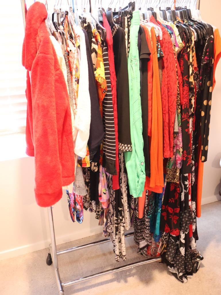 Large Collection of Ladies clothing (1 of 20)