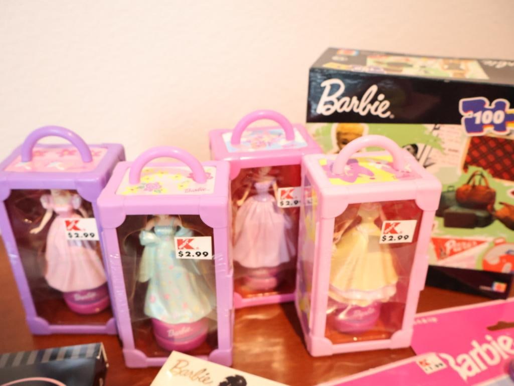 Extensive Barbie collection - 14