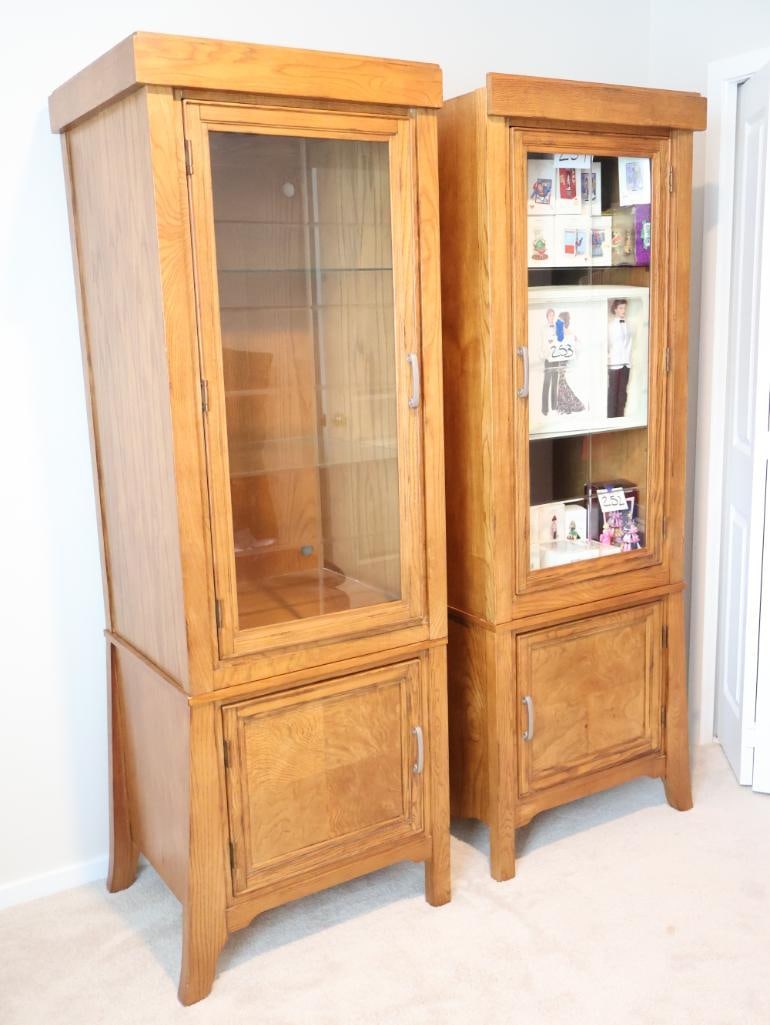 Two matching vintage oak display cabinets or curios (1 of 13)