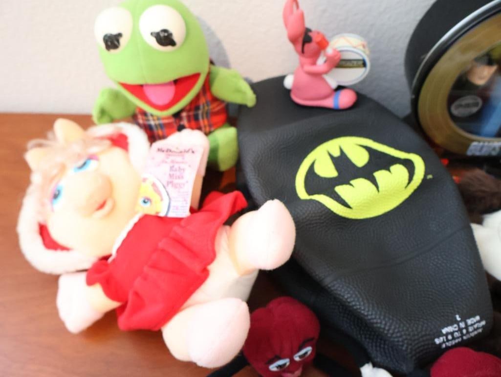 Diverse collection of pop culture and animation memorabilia - 4