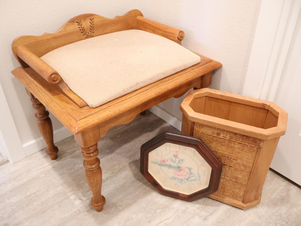 Collection of vintage-style home furnishings (1 of 6)