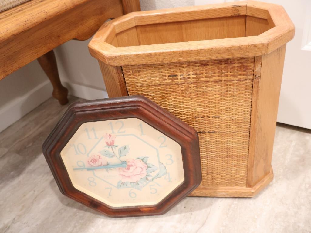 Collection of vintage-style home furnishings - 6