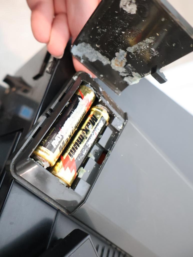 Pioneer Elite Receiver and Sony Audio FM Stereo - 11