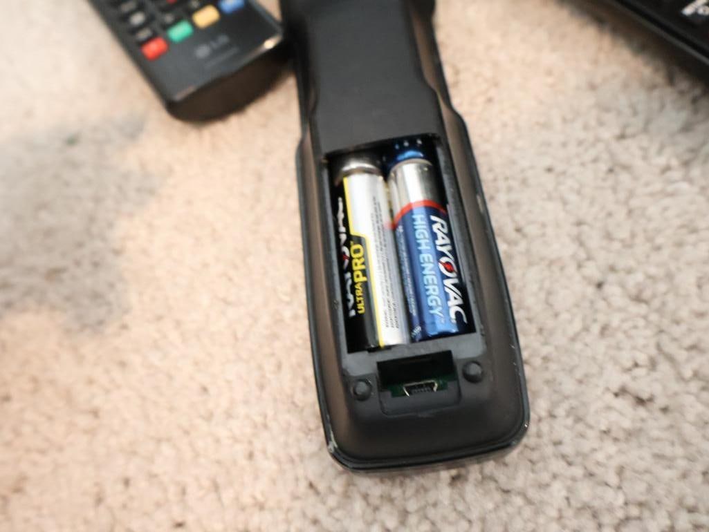 Samsung HT-Z520 Home Theater System - 4