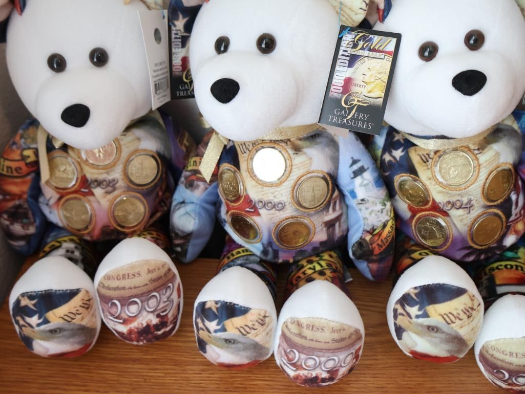 Limited Treasures State Gold Coin Bears - 10