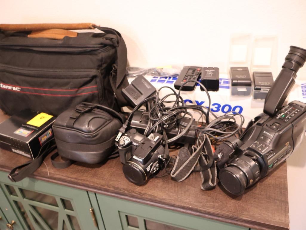 Collection of photography and video equipment (1 of 12)