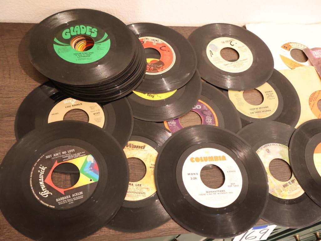 Collection of 7-inch vinyl records 45 RPM - 2