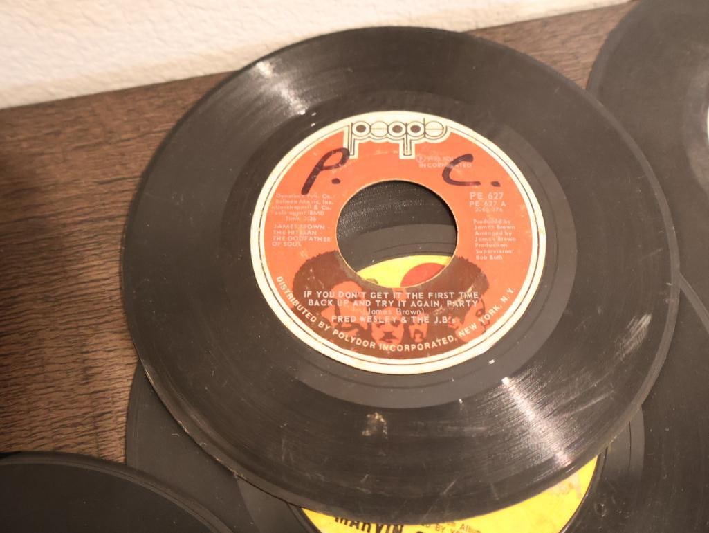 Collection of 7-inch vinyl records 45 RPM - 4