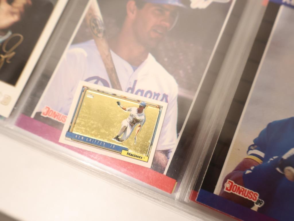 Vintage Collectors Baseball Card Album Filled with cards - 11