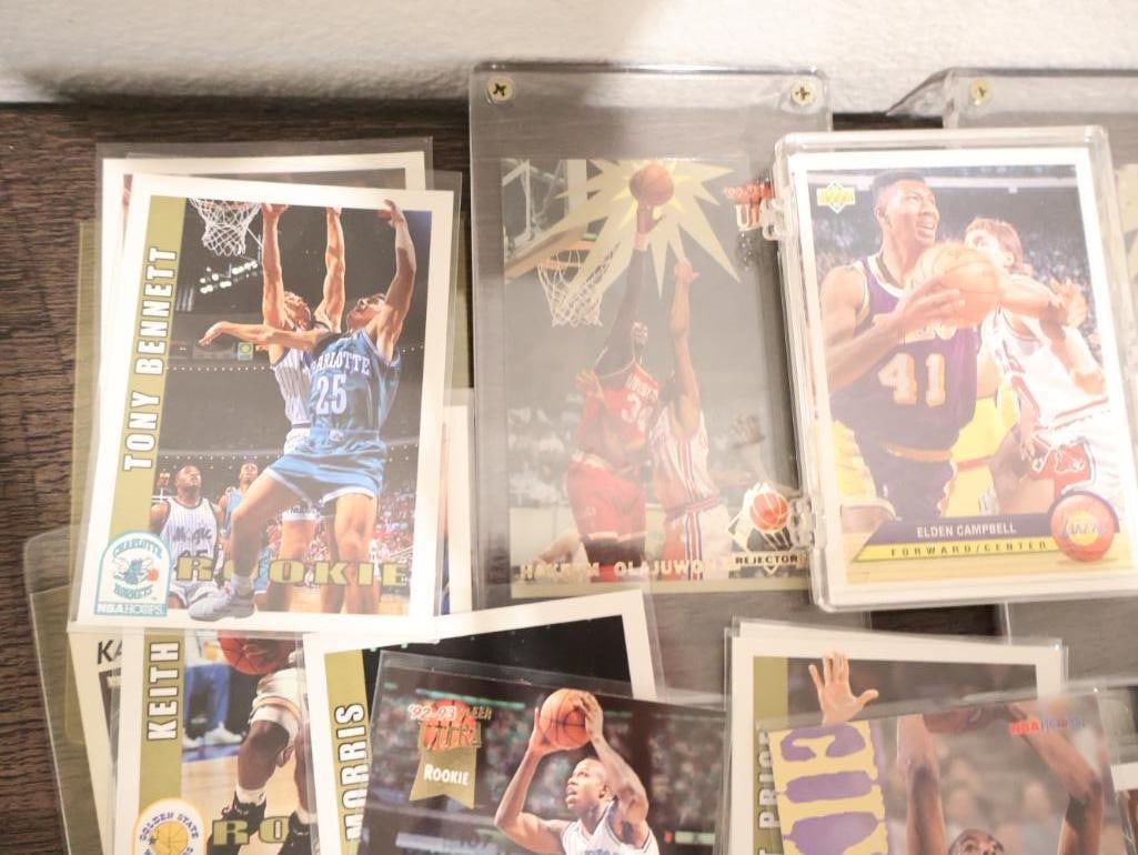 Large collection of vintage basketball cards Including Many Rookie Cards - 4