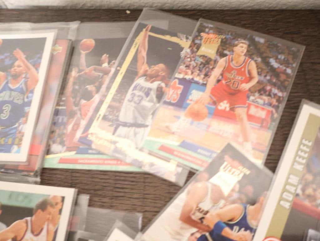 Large collection of vintage basketball cards Including Many Rookie Cards - 7