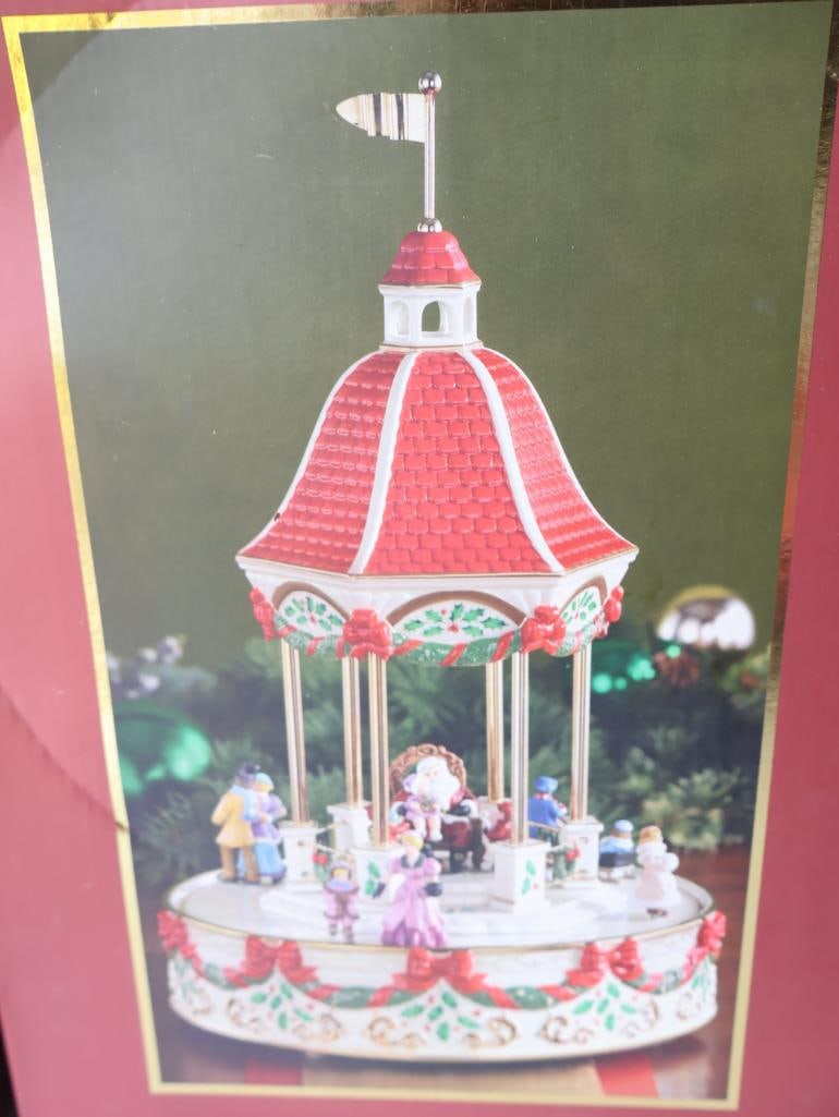 Five Pieces of Lenox Decor - 2